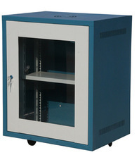 掛壁式網絡機柜 空間優化與高效部署的現代解決方案